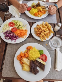 Snack bar , all food cooked fresh to your order !