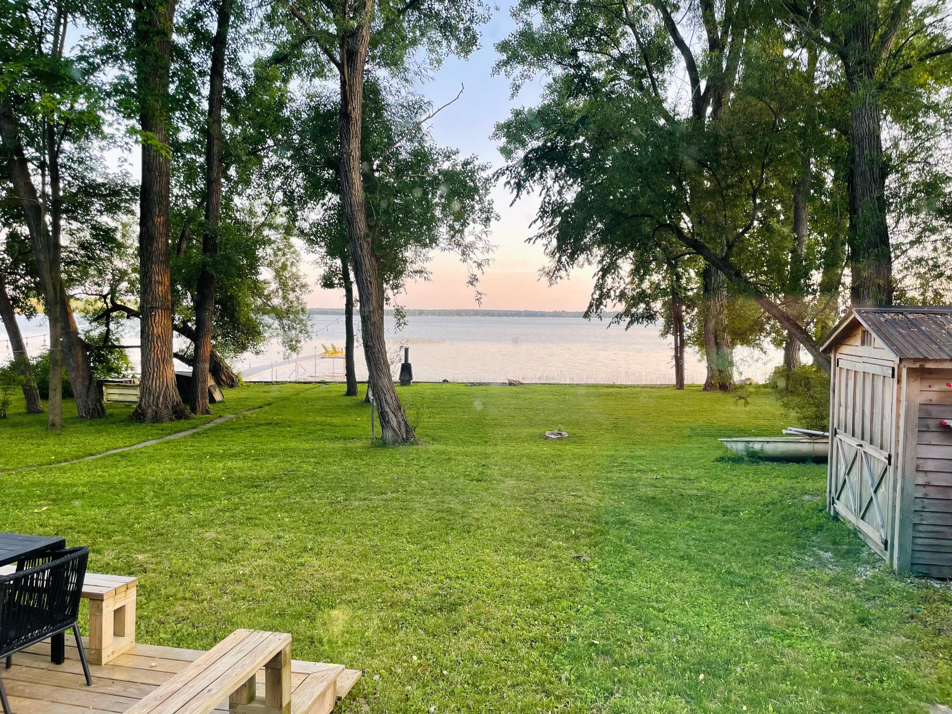 You can’t beat this lake access!