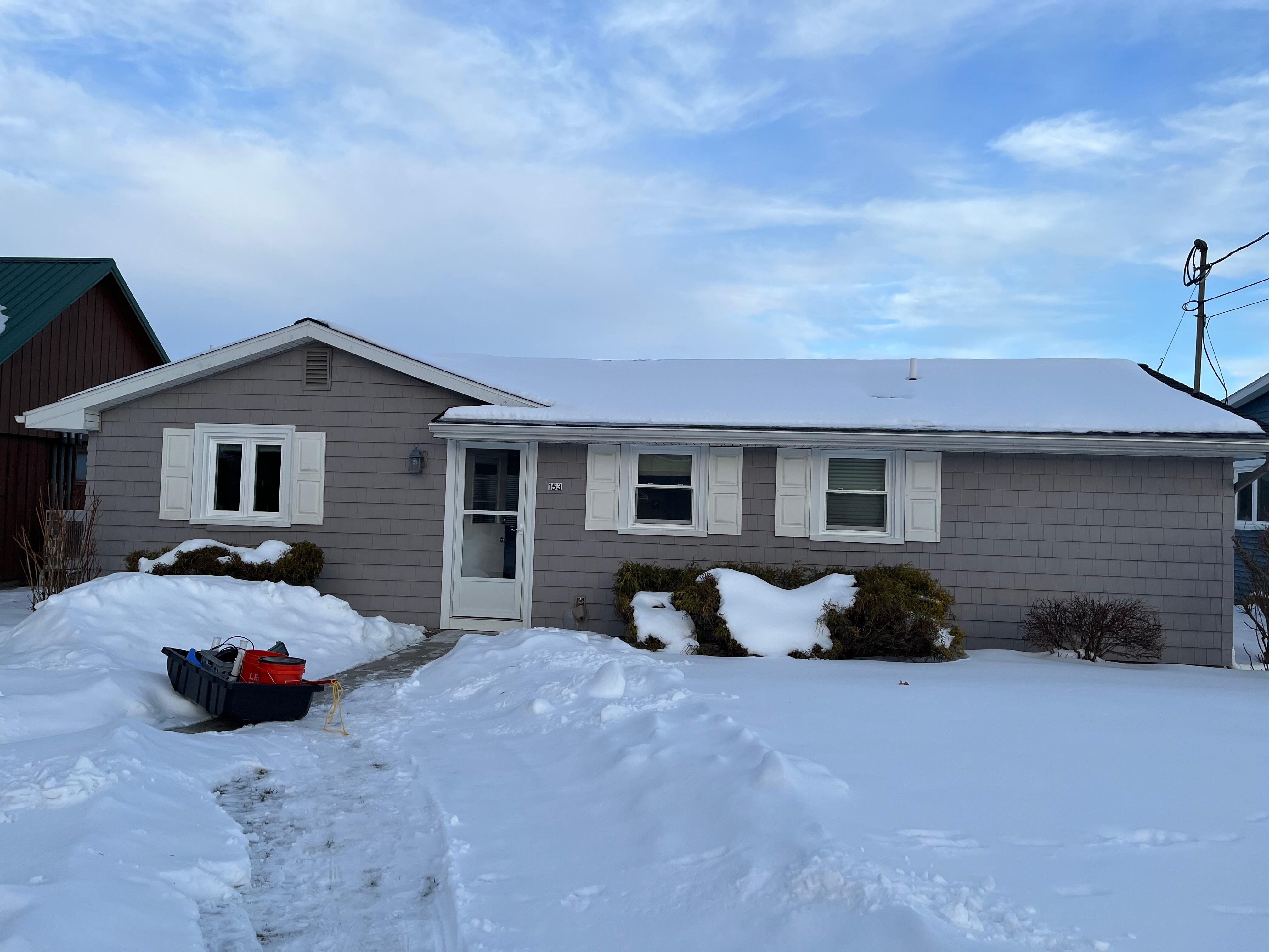 Easy level access from the road.