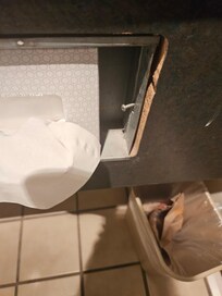 Tissue holder