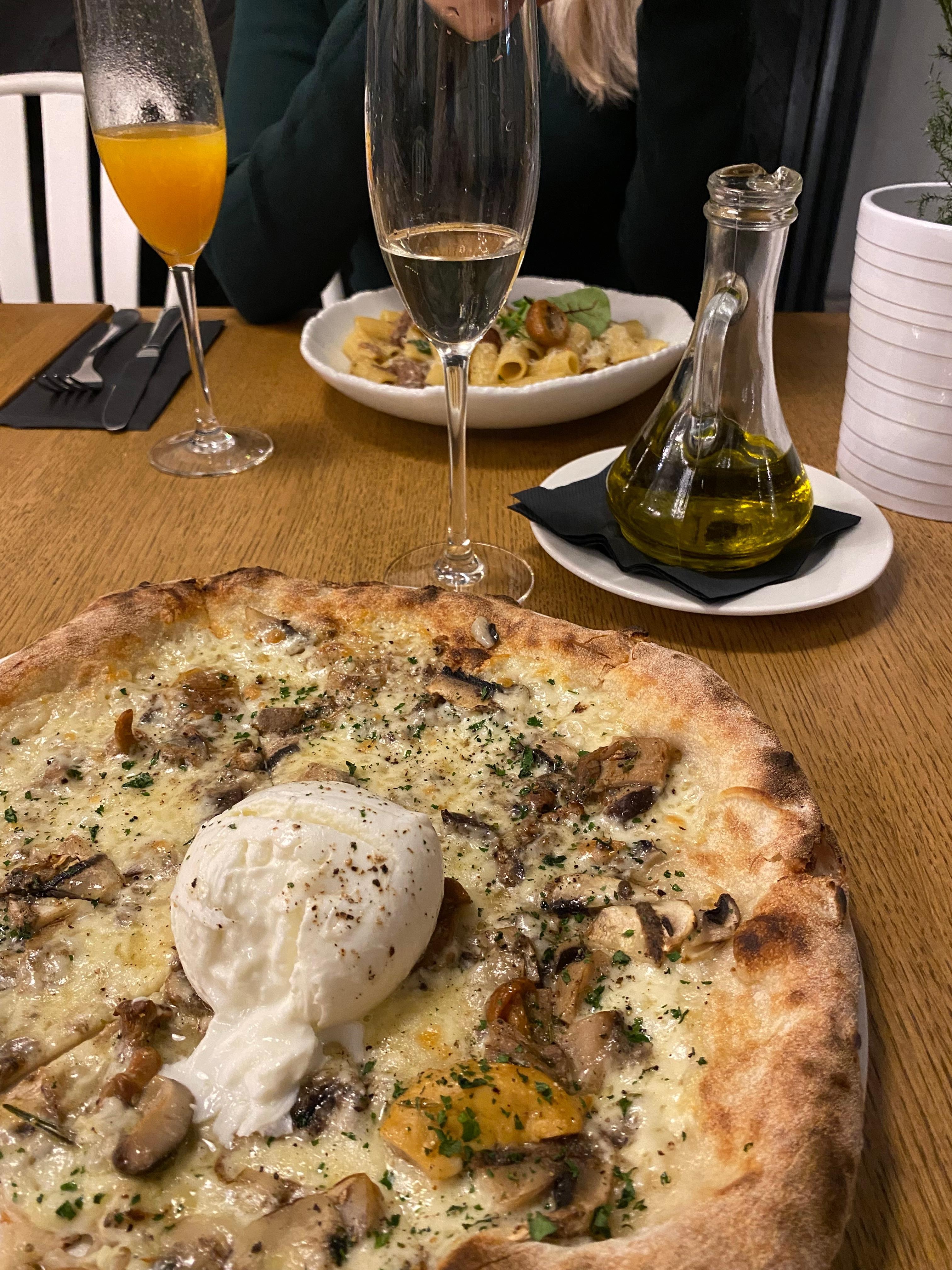 Fra restauranten, Trattoria Degusti