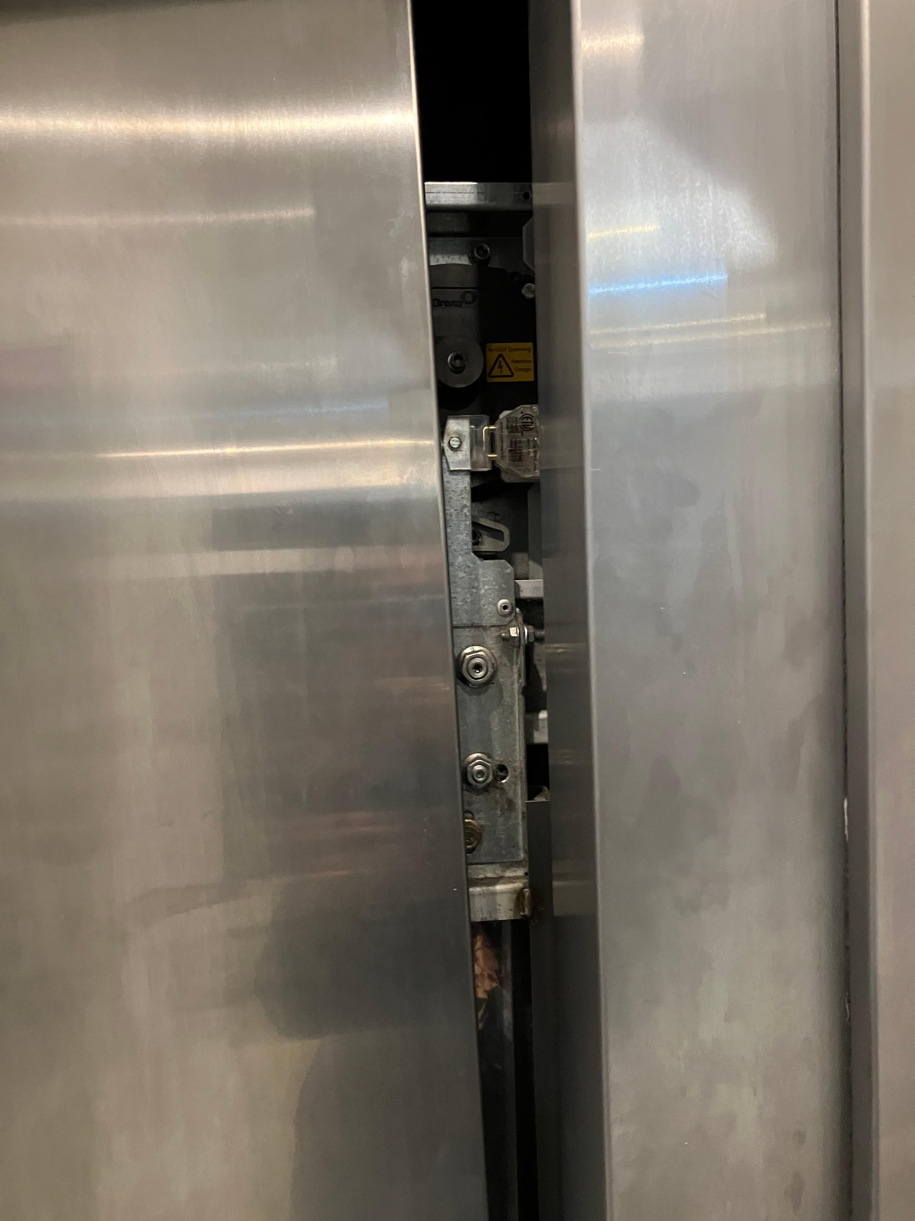 Hissen som var sönder.