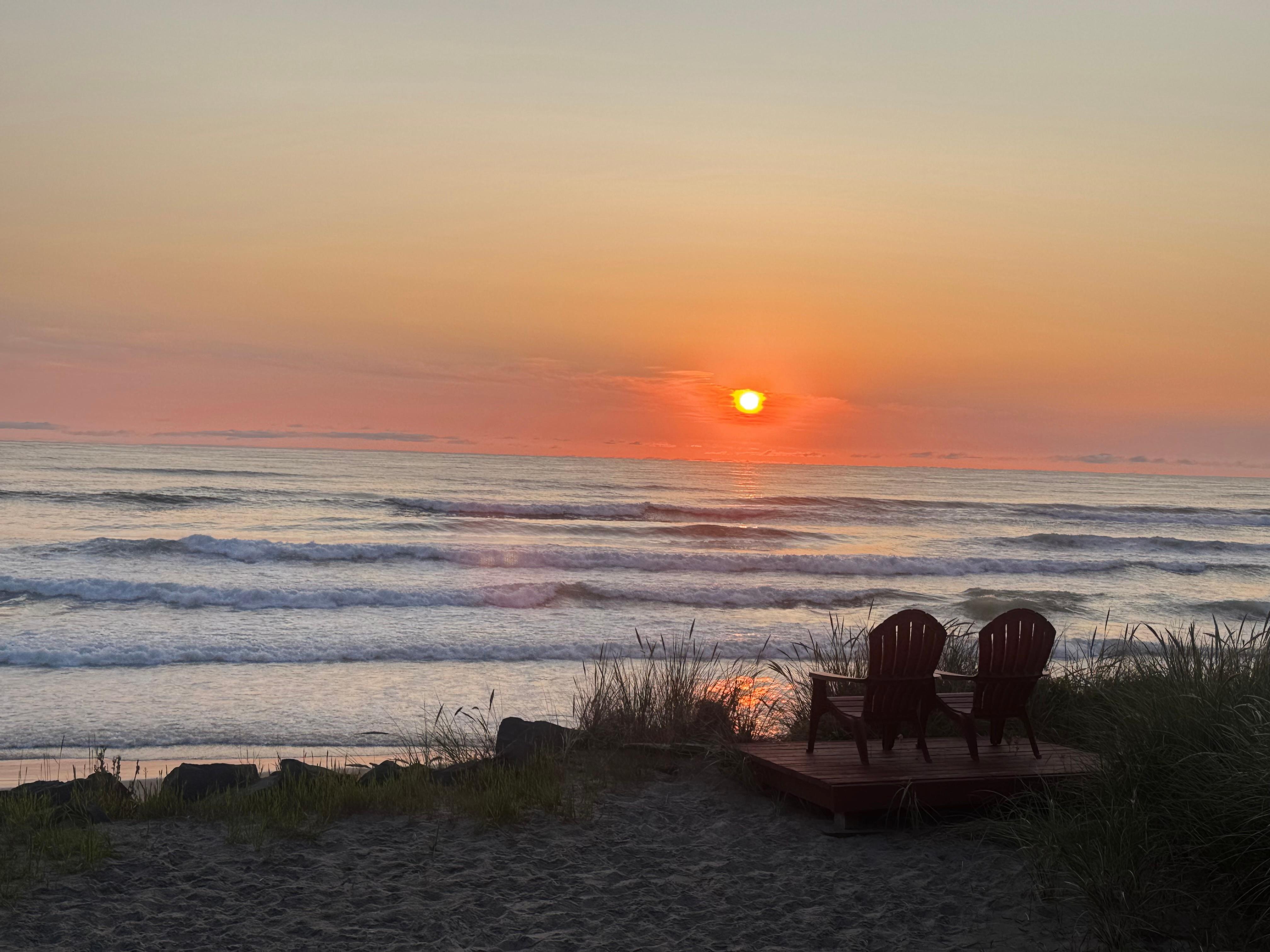 Beautiful sunsets right outside your sliding glass doors! 