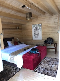 “Leopard” room