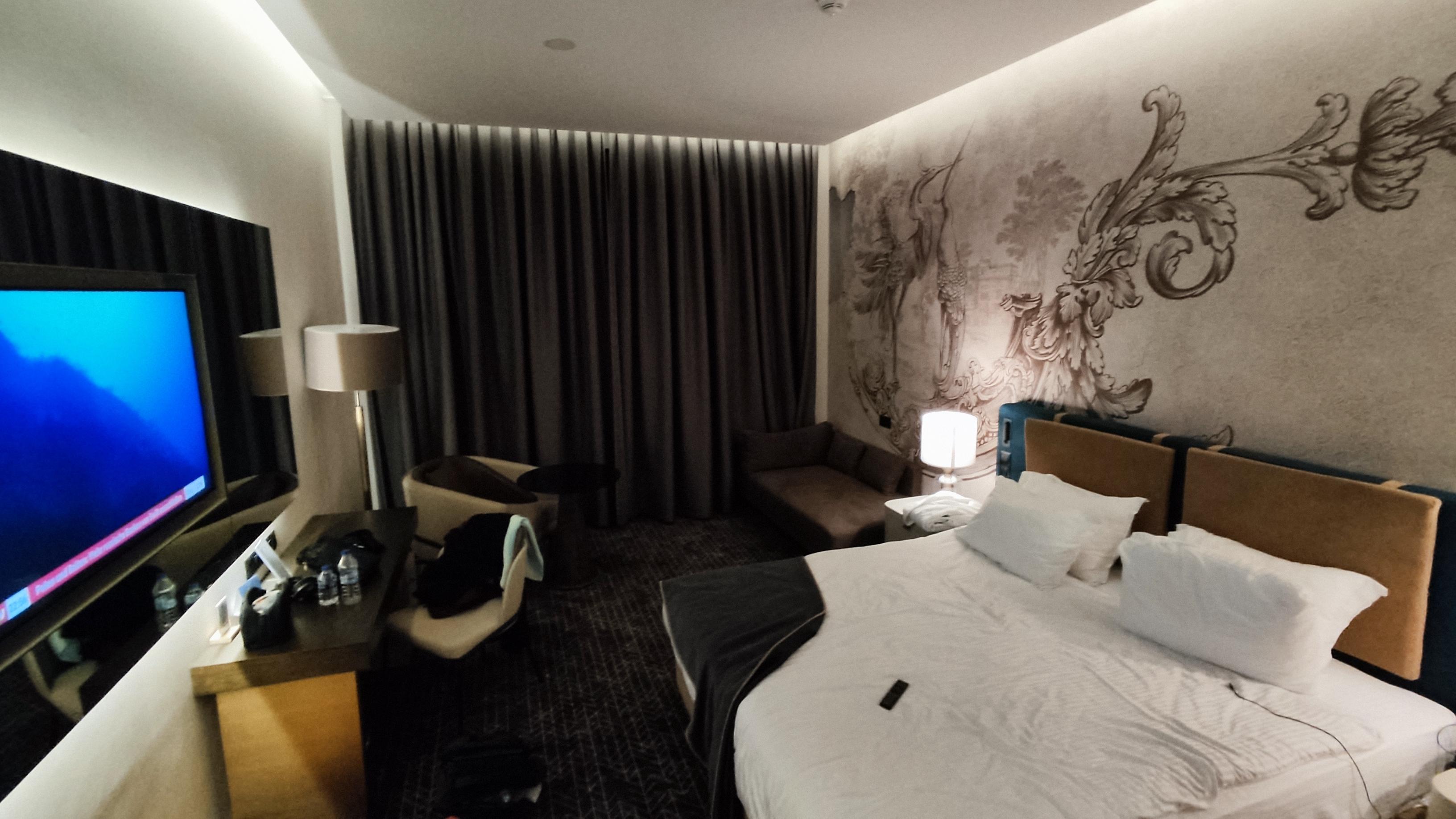 Lux room