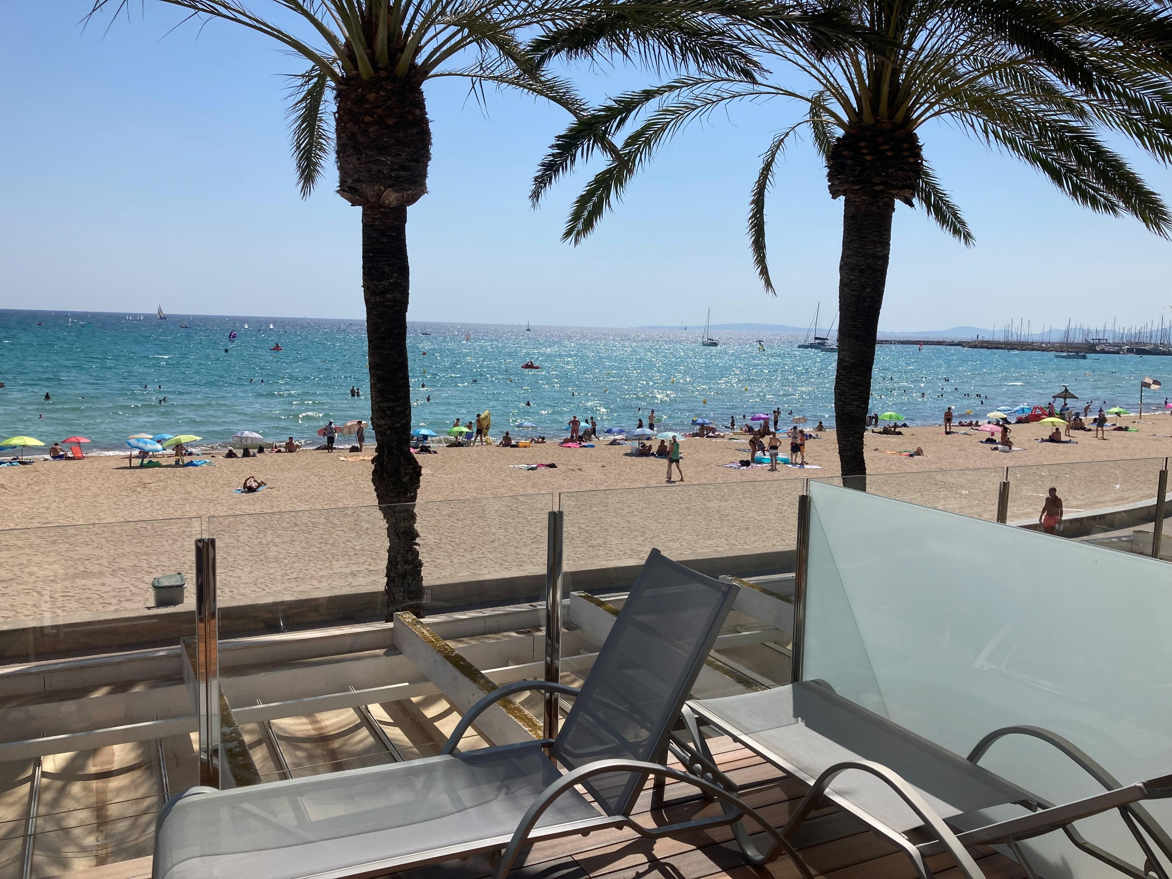 Bilden är tagen från vår lägenhets balkong.