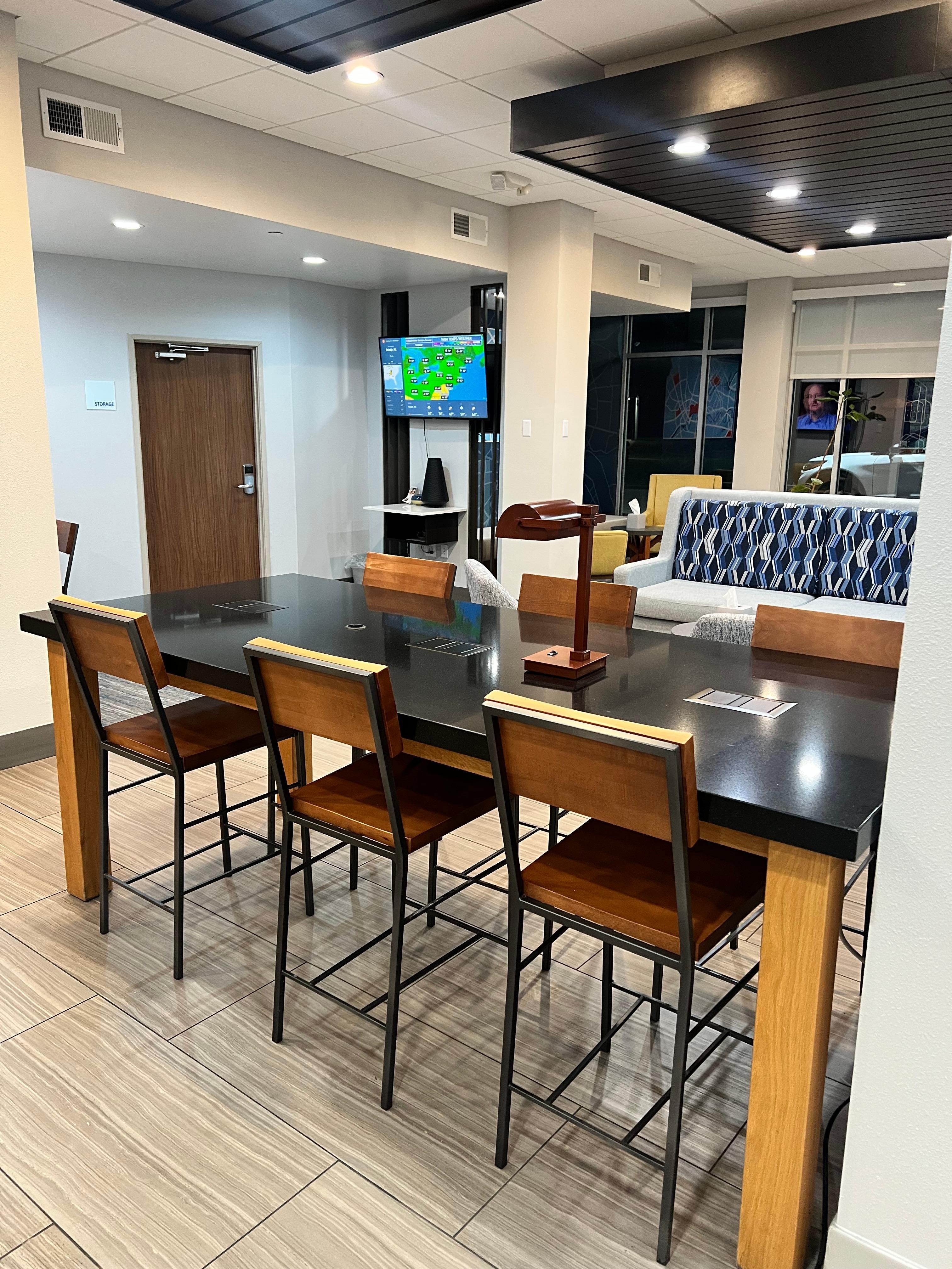 Breakfast area