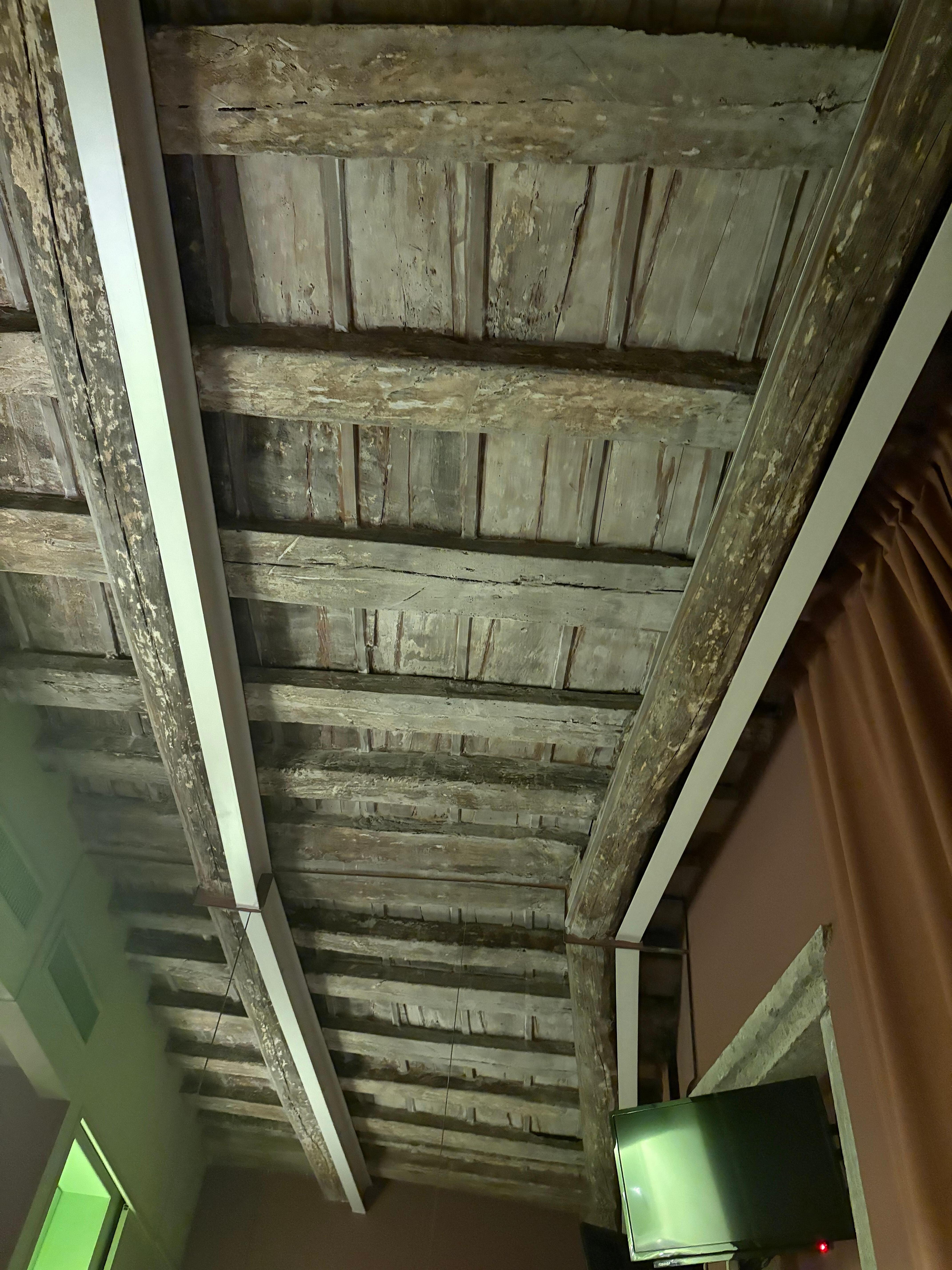 Awesome ceiling detail 