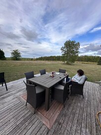 The new table and chairs on the back deck made for nice late afternoon relaxing