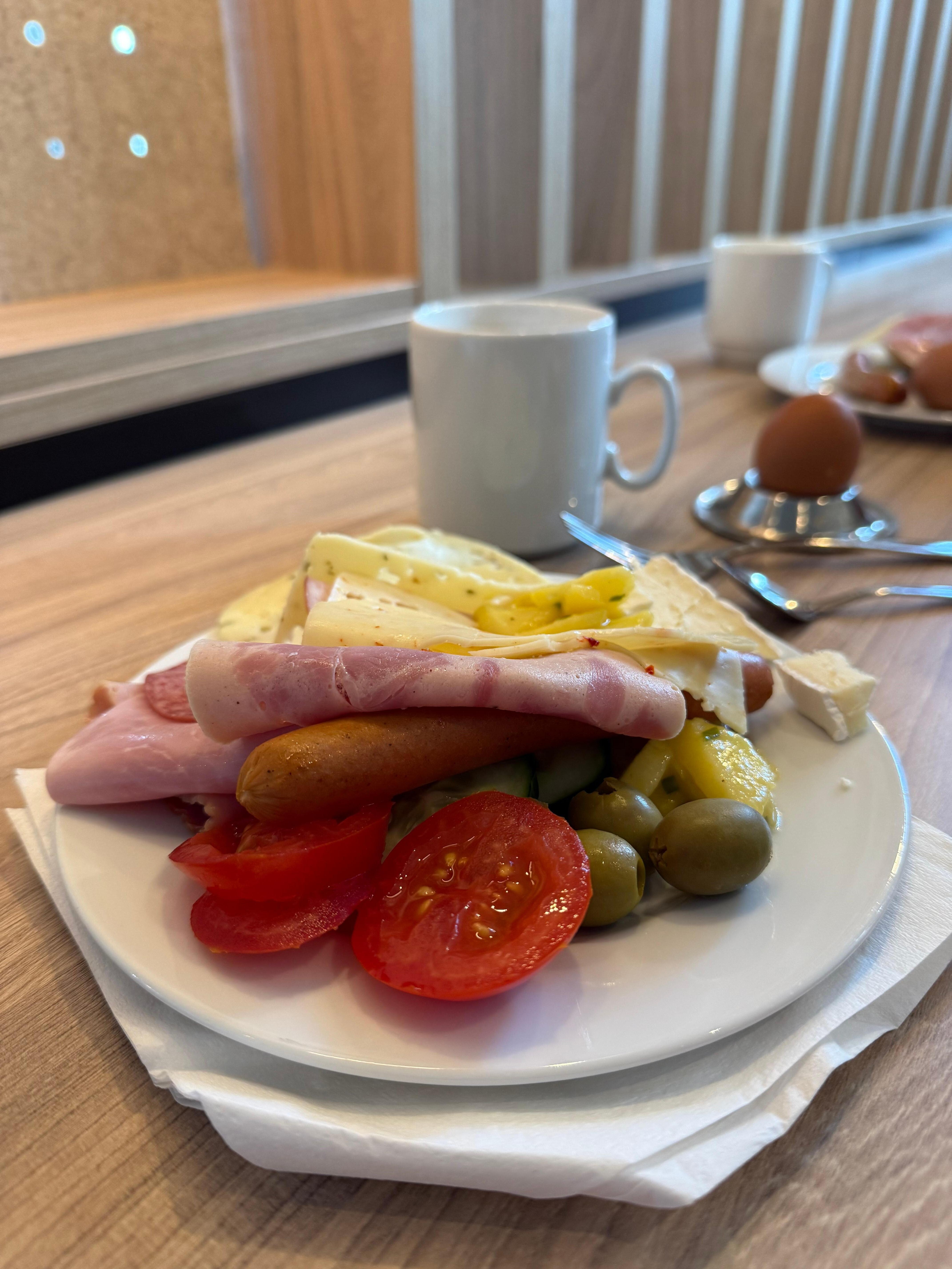 Breakfast buffet