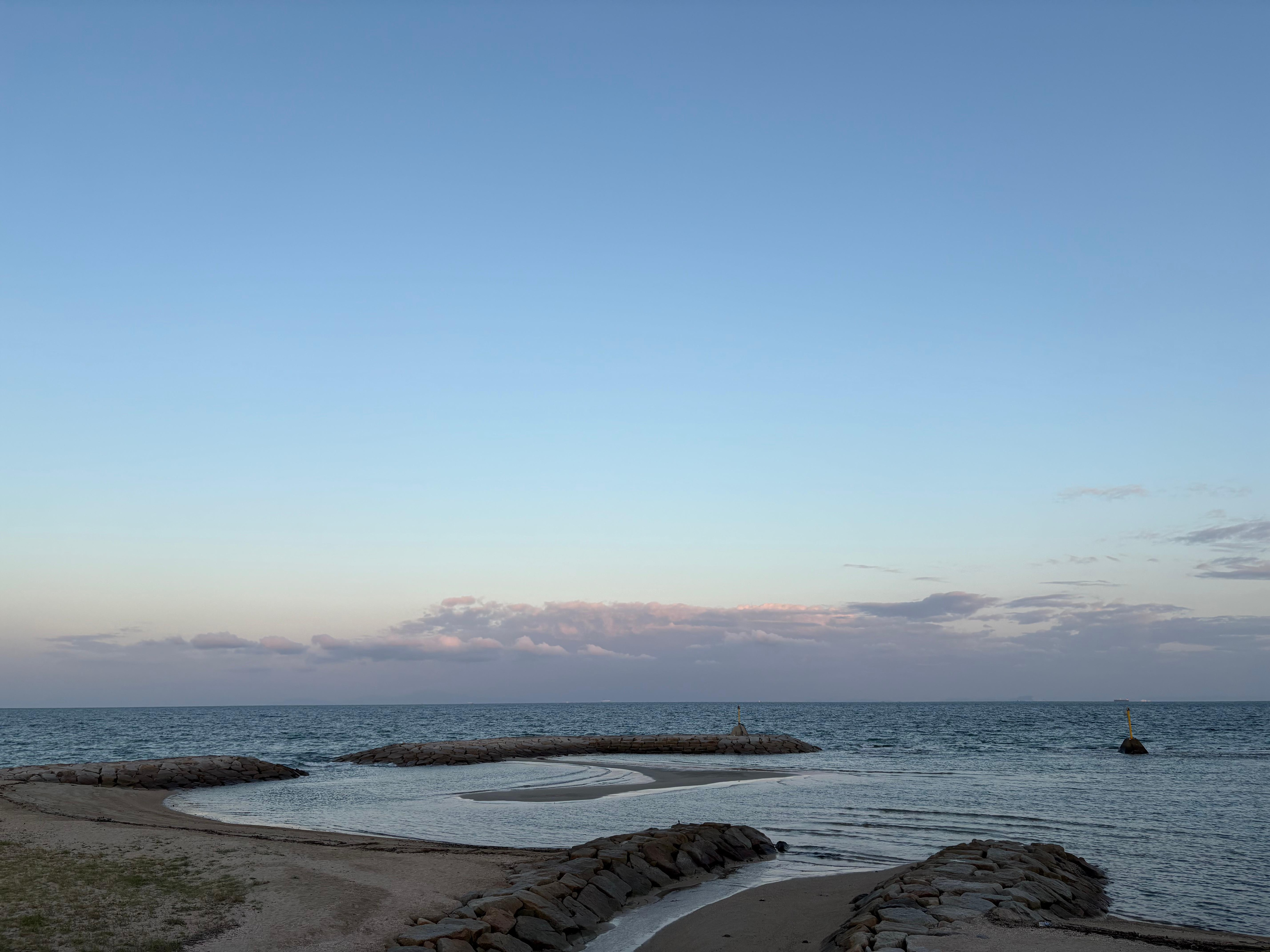 近くの尾崎海水浴場