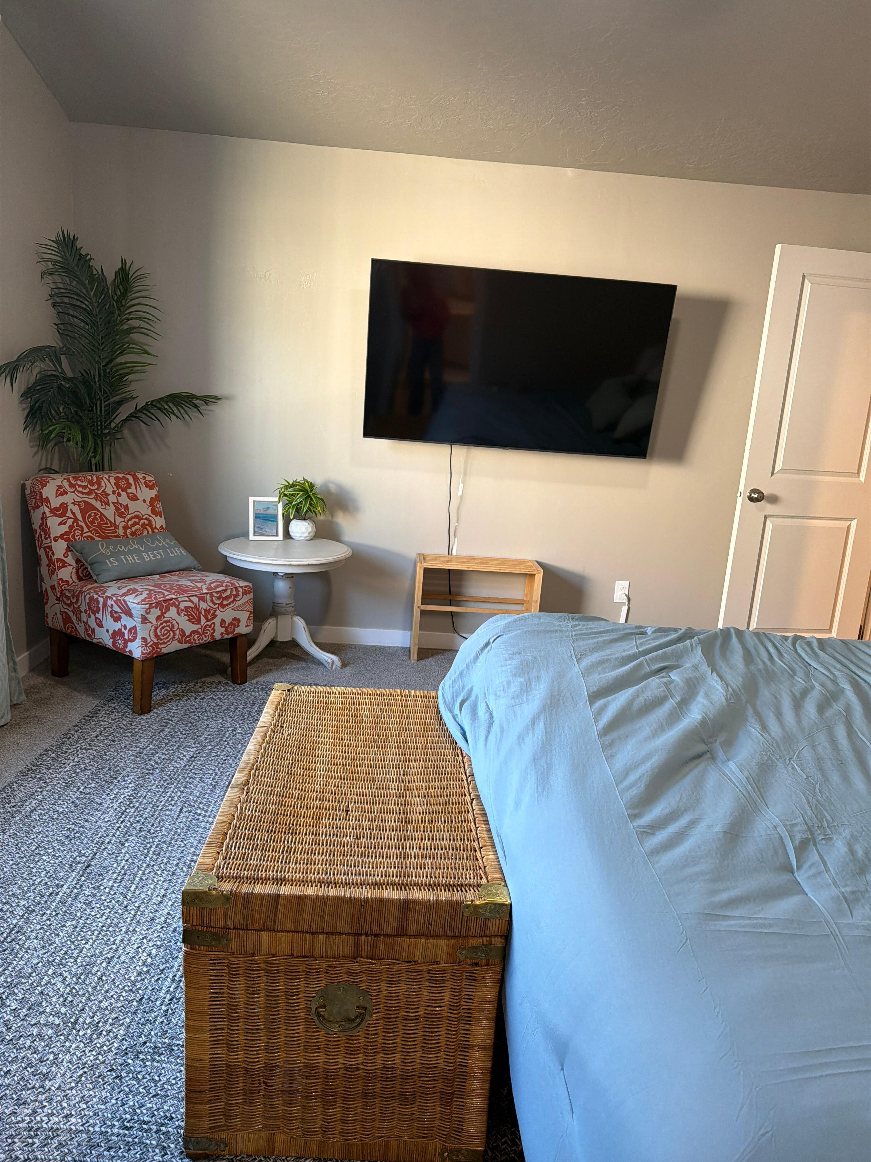 Such cute beachy decor