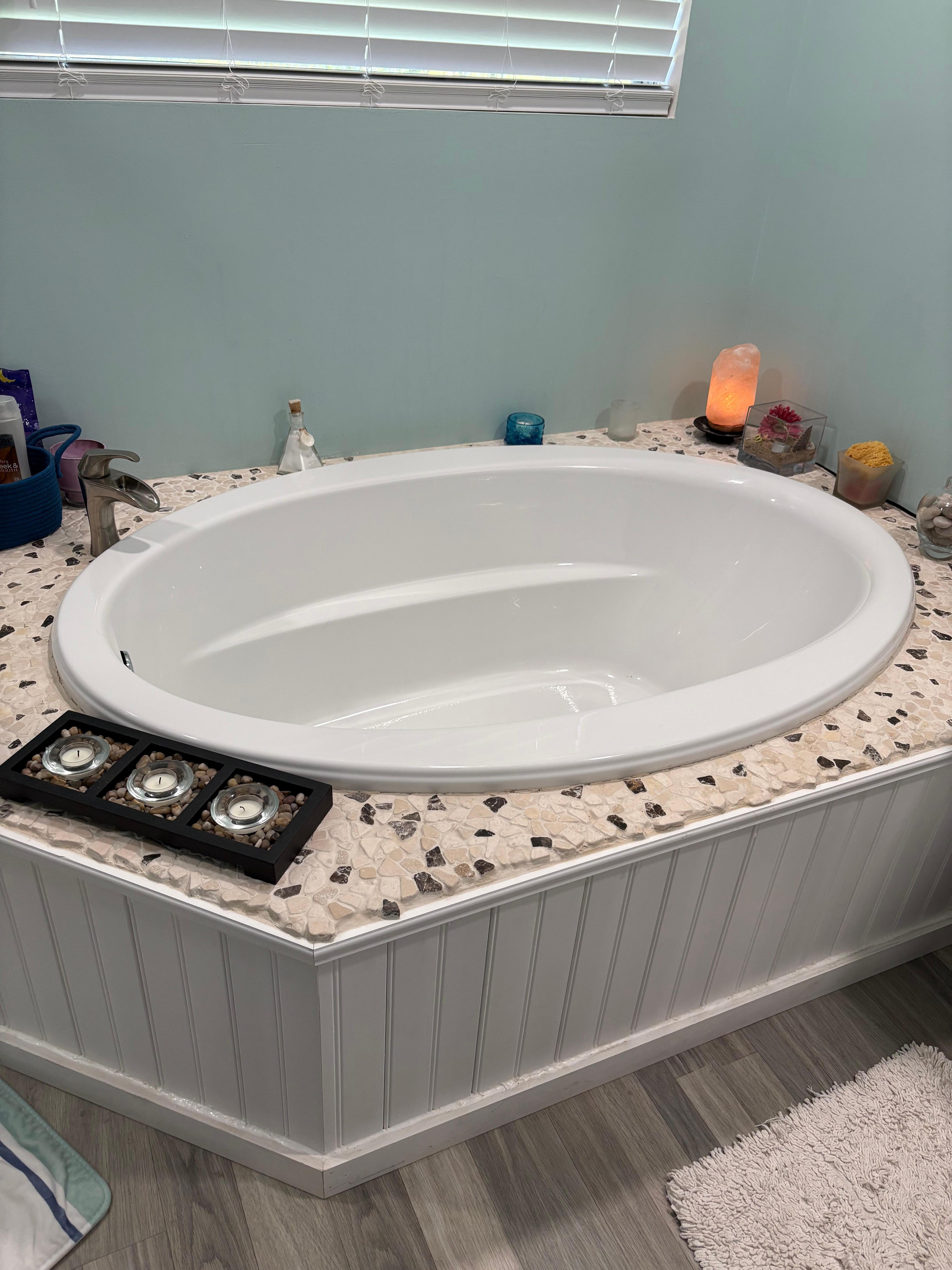 Amazing bathtub 