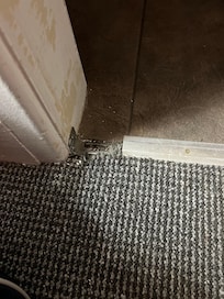 Carpet bar sharp edge