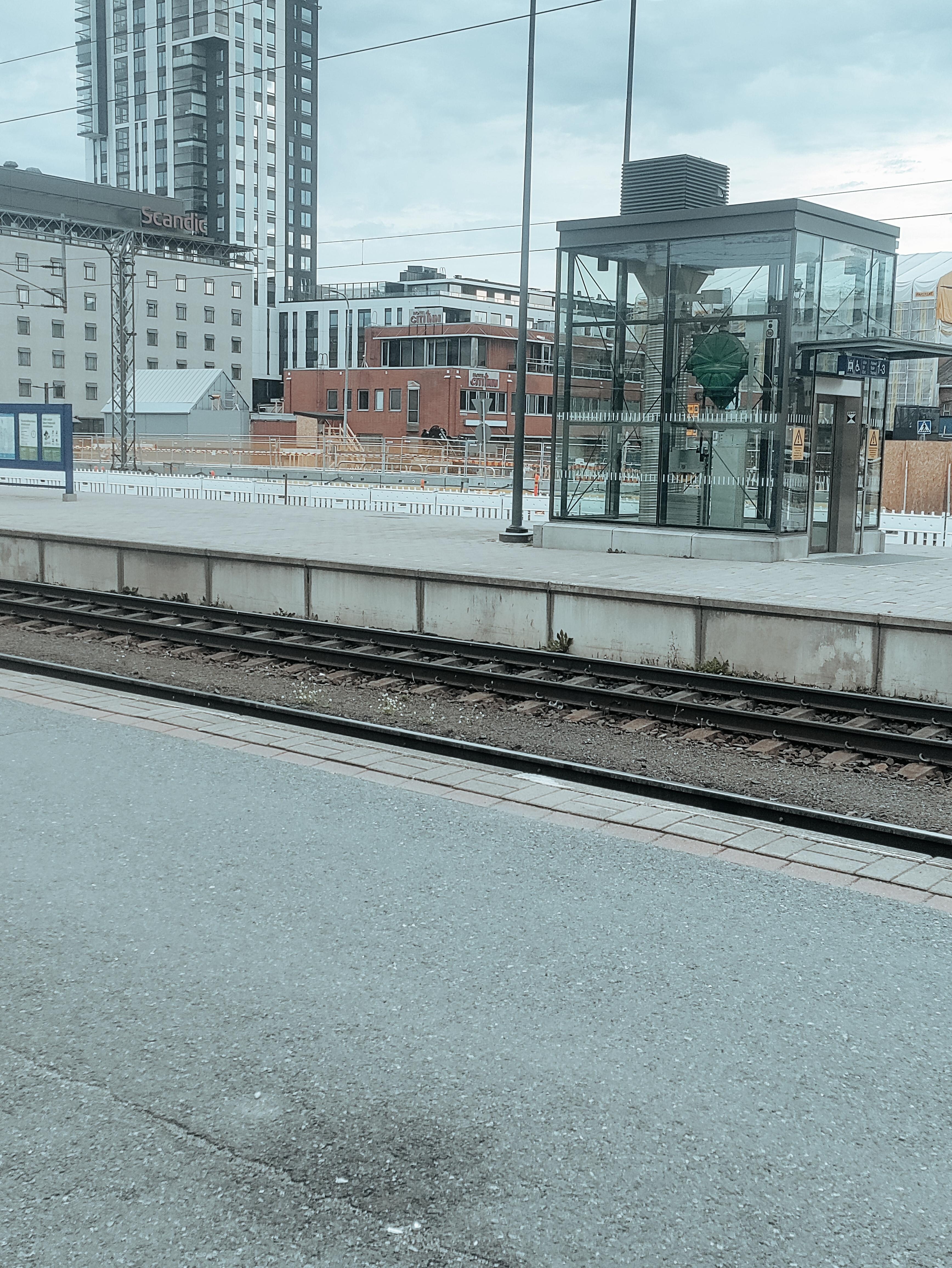 Loistava sijainti raiteilta