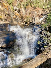 Dukes creek falls