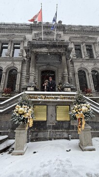 Entrance to the hotel