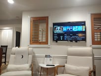 The tv swivels from living room view to bedroom view. It has Roku and you can sign into your streaming accounts