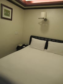 一人で寝るには十分すぎる広さ