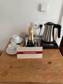 Während des Aufenthalts Geburtstag gehabt.
Sehr aufmerksam.