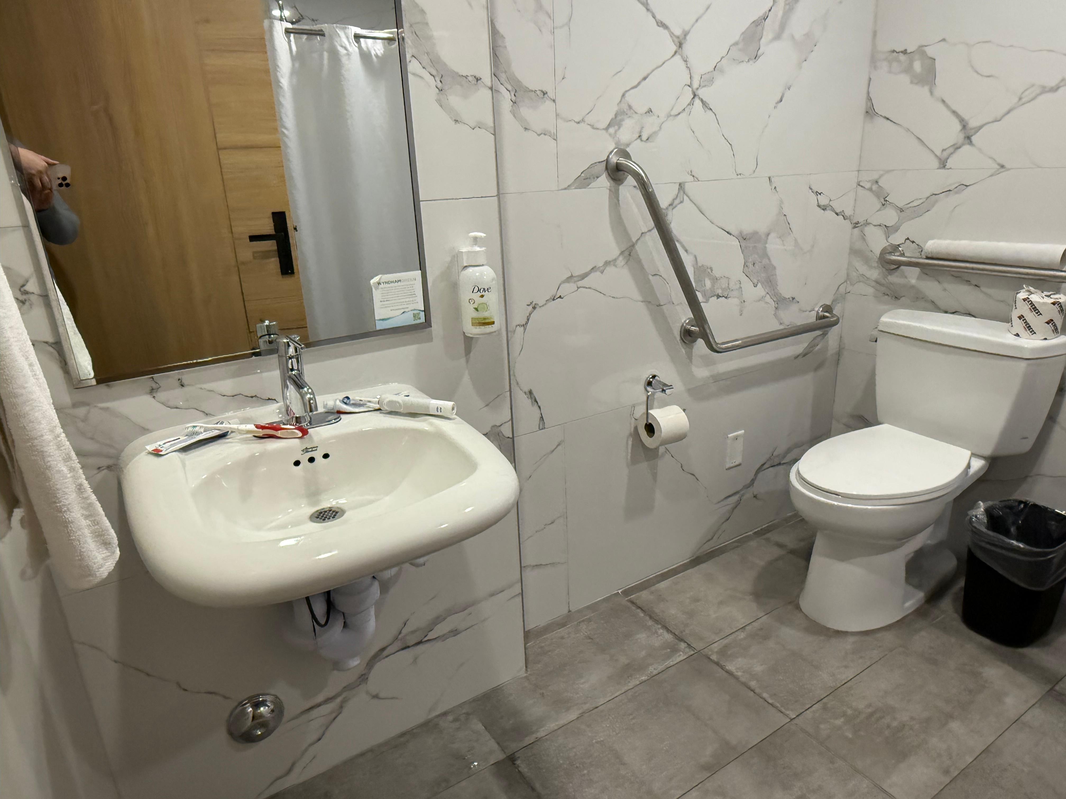 0 counter space. It’s a must for me. I wouldn’t return. 