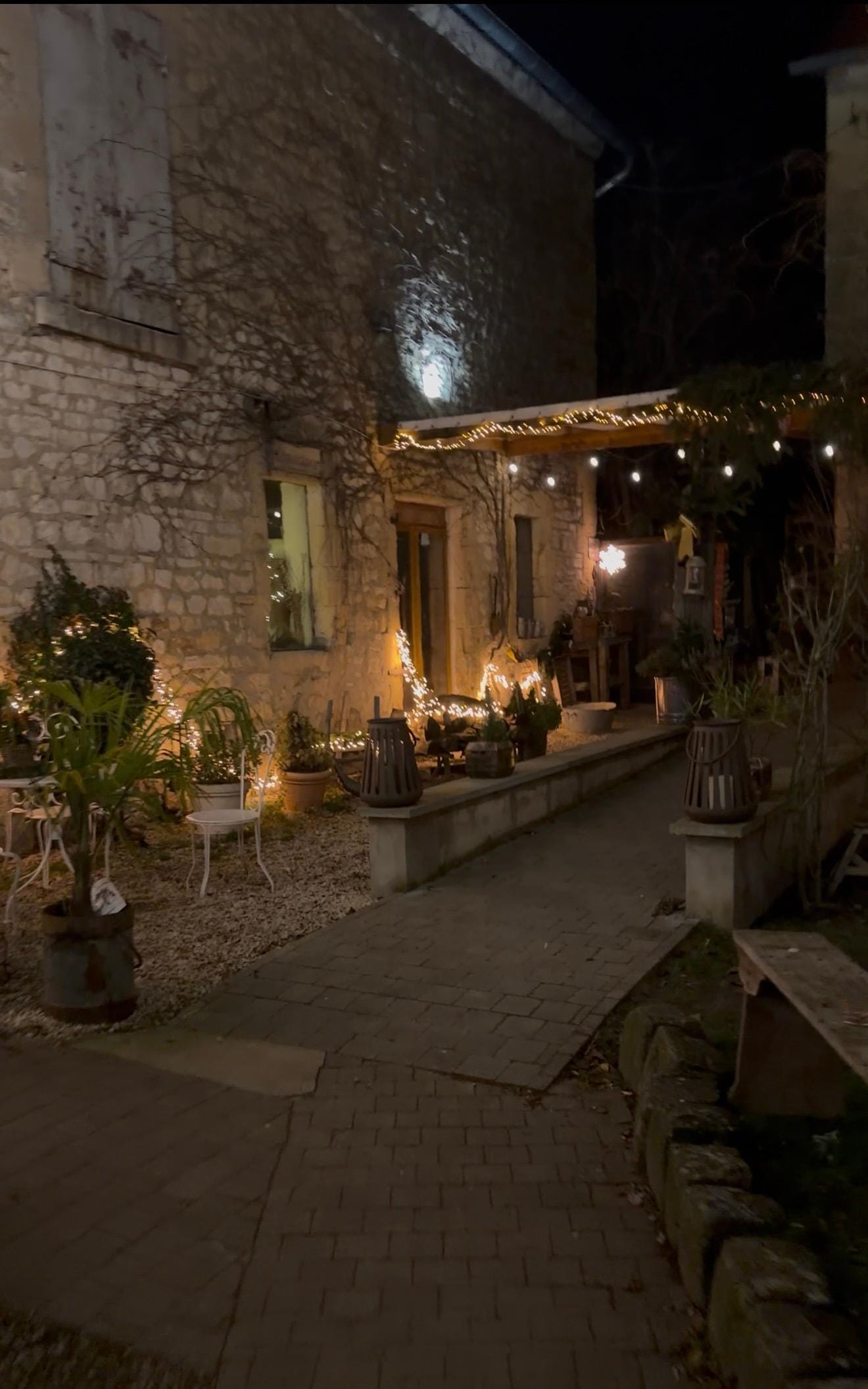 Entrance to reception