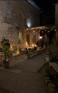 Entrance to reception