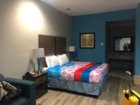 Zimmer (King Sized Bed)
