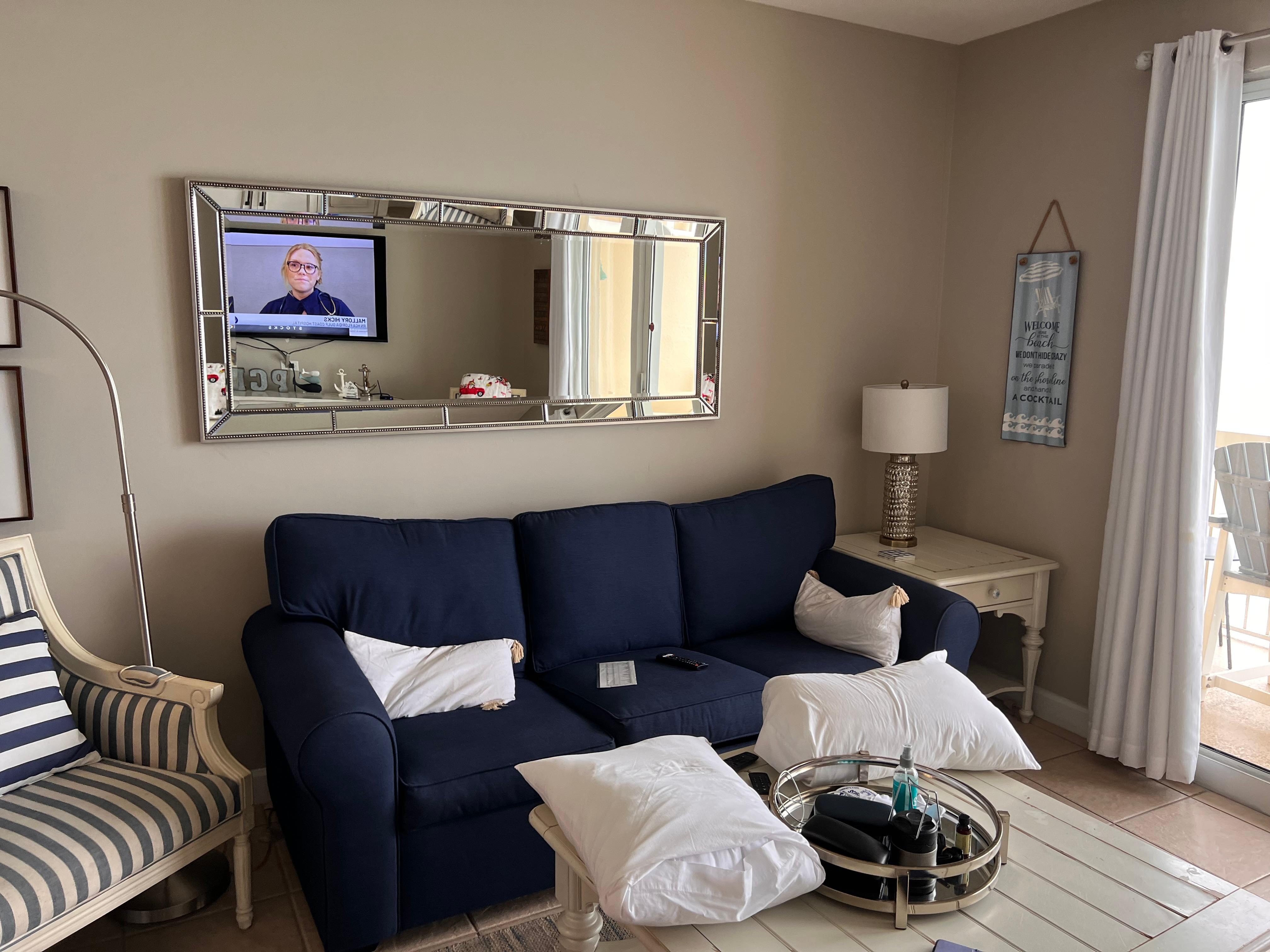 Couch looks ok but is the most uncomfortable piece of furniture I’ve ever experienced. 