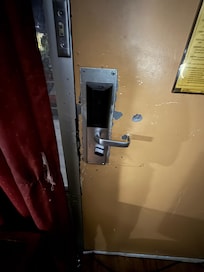 Inside pic of door, again not safe to stay here.