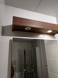 Mirror and 💡