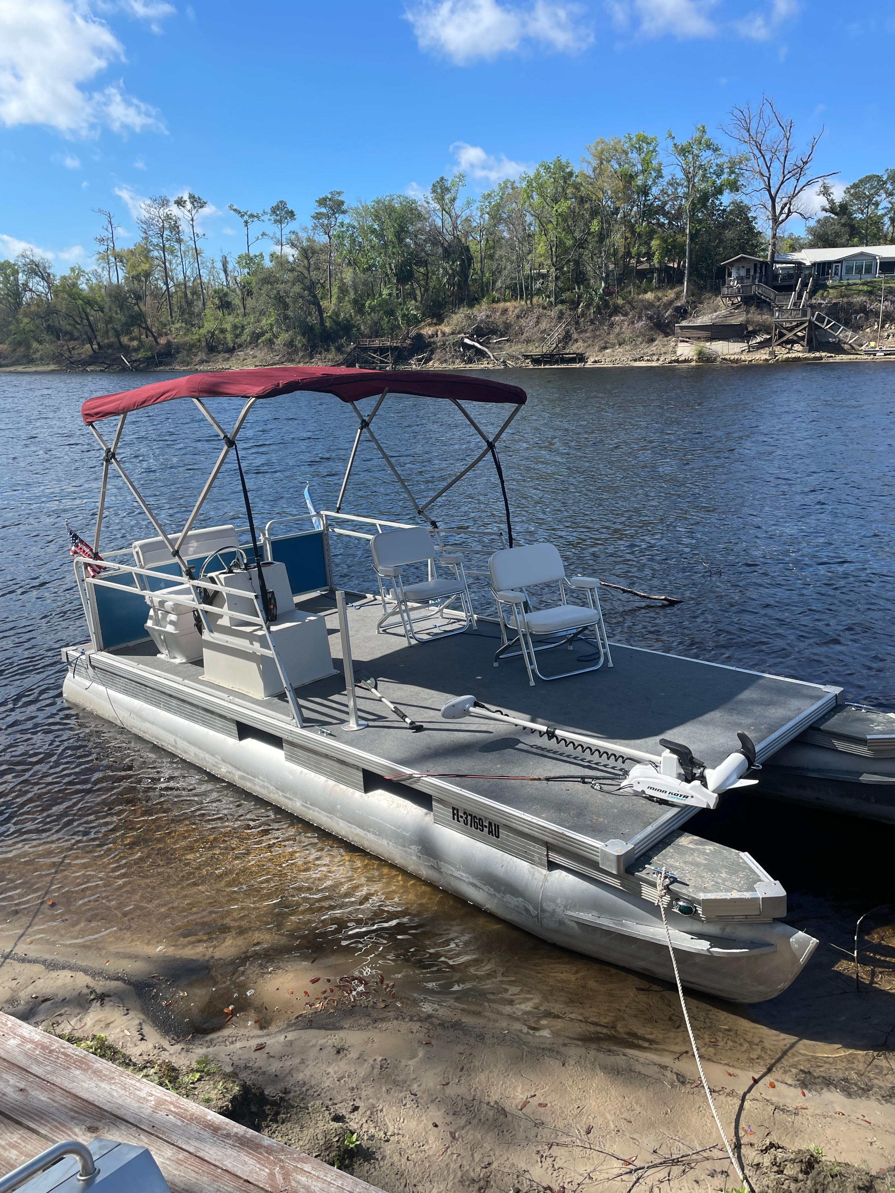 A great location not far from Lafayette Blue Spring. 