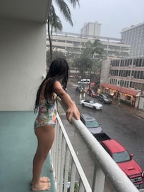 3rd floor on street view it’s was on March 20th in the bad weather but beautiful view