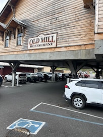 Great Historic Mill that is a local favorite for lunch.