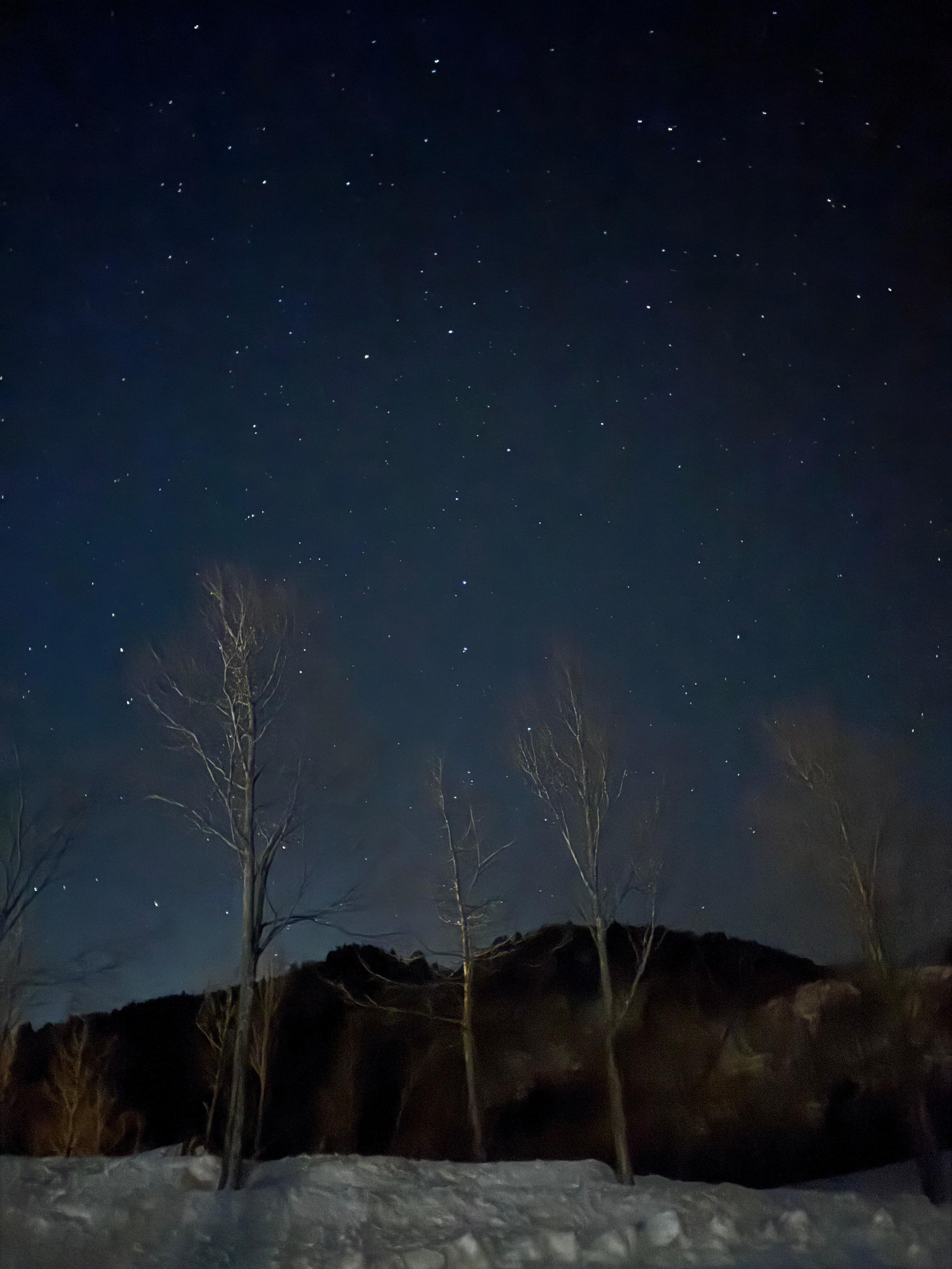 快晴で22時頃、満点の星空が素晴らしかった。(iPhone15Pro)