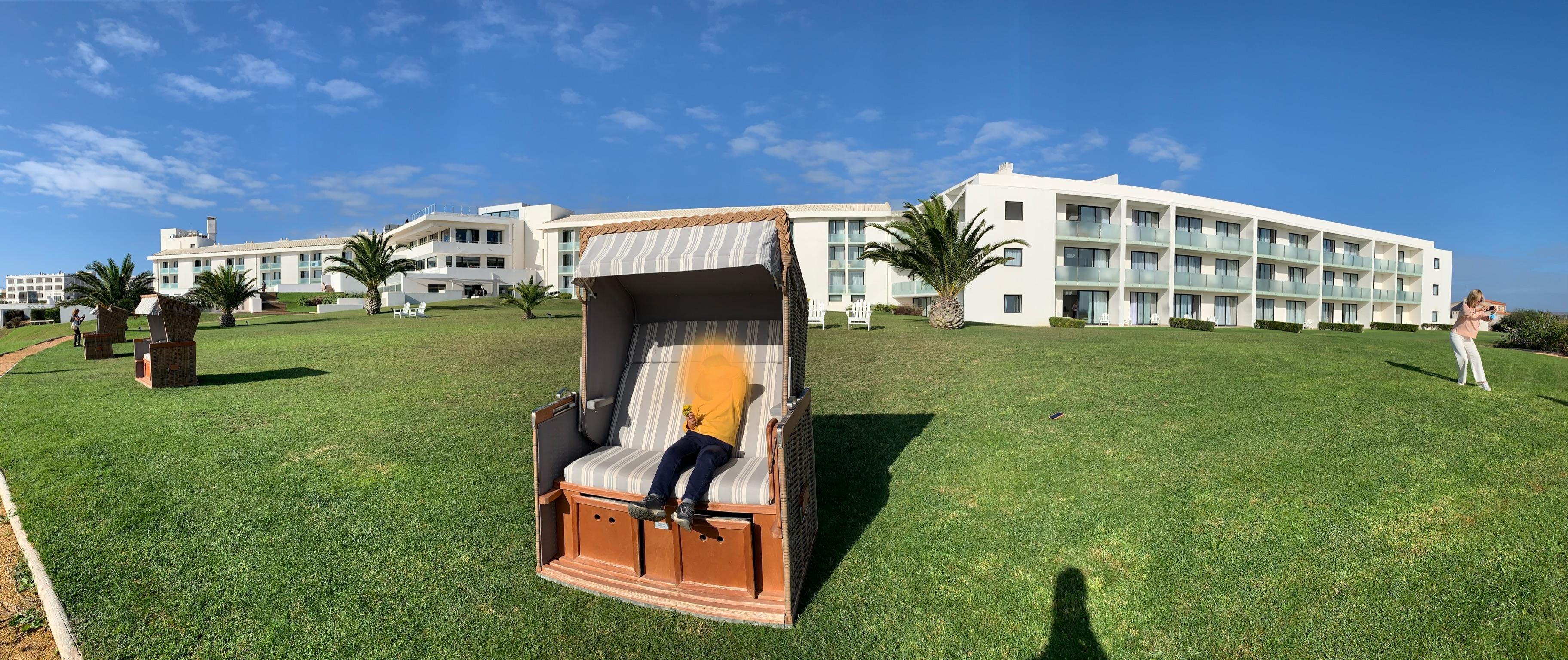 Panoramica hotel dal giardino dell’hotel