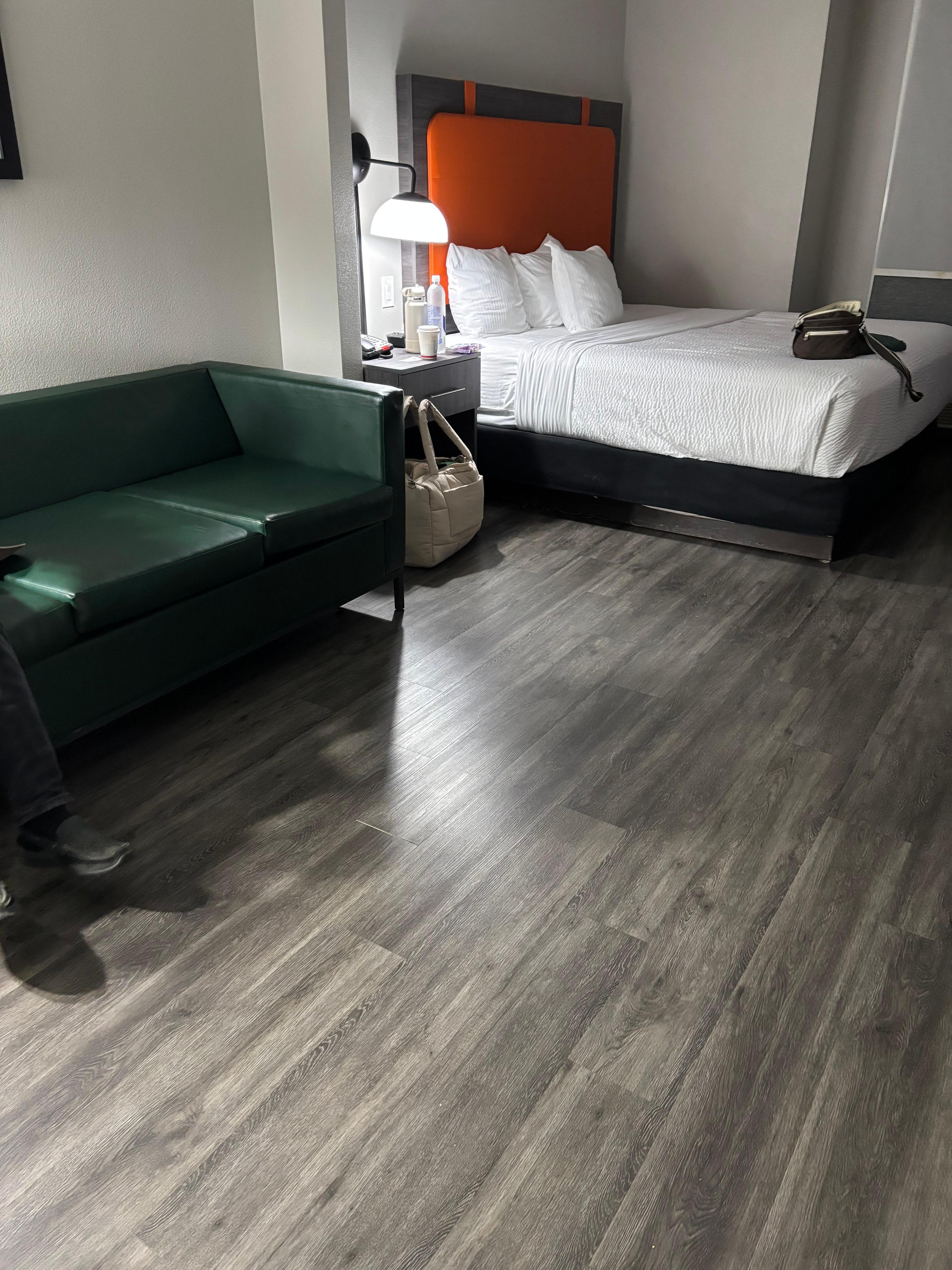 Advertised as sleeps3, king bed, no pull out sofa, had to pay additional roll away bed. Room only slept 2. Desk suggested we sleep 3 adults in bed! Had to ask for towels for extra towels for 3.would not move us to another room. 