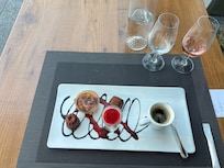 Cafe de Gourmand dessert