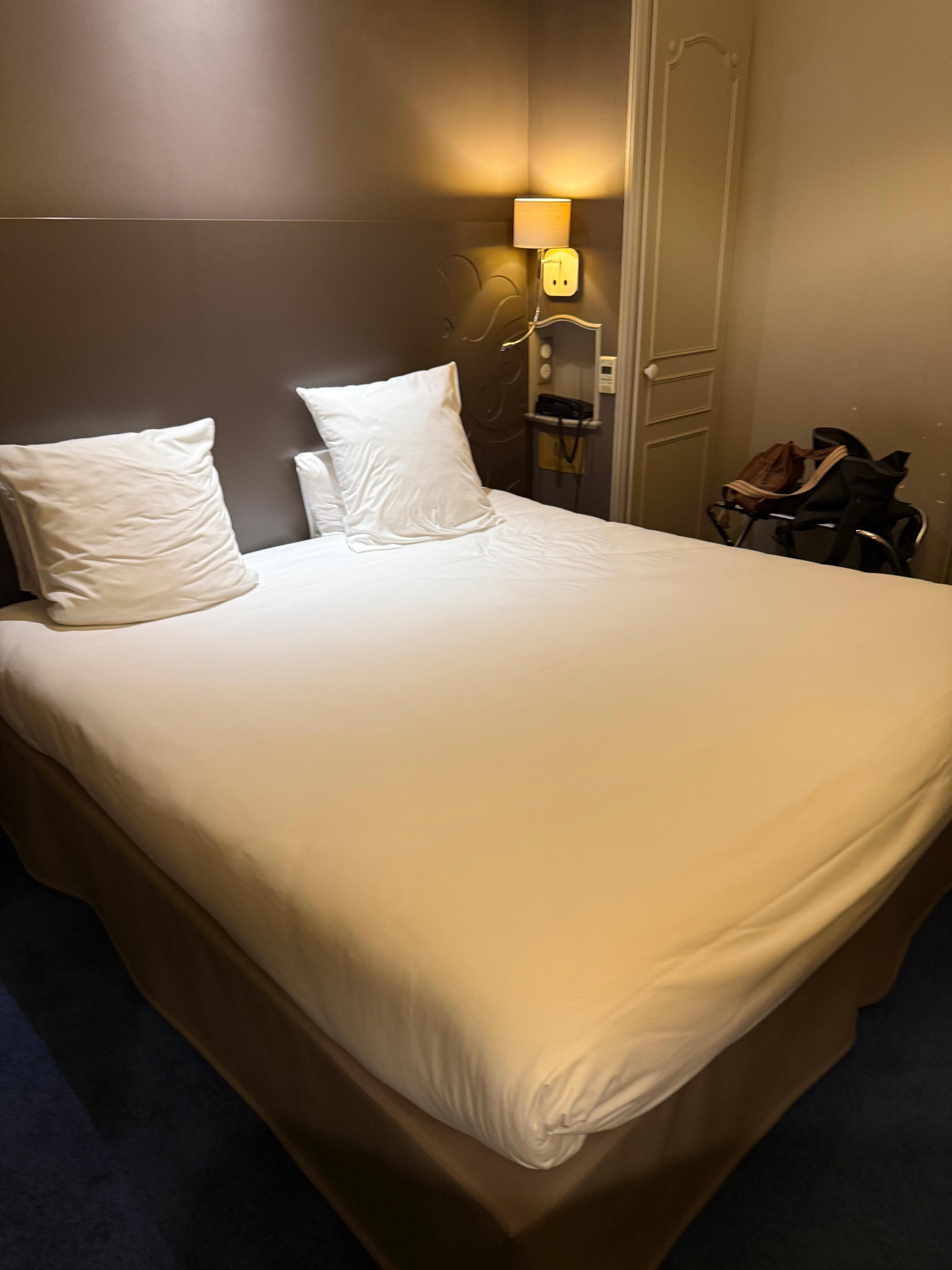 Clean and comfy room 