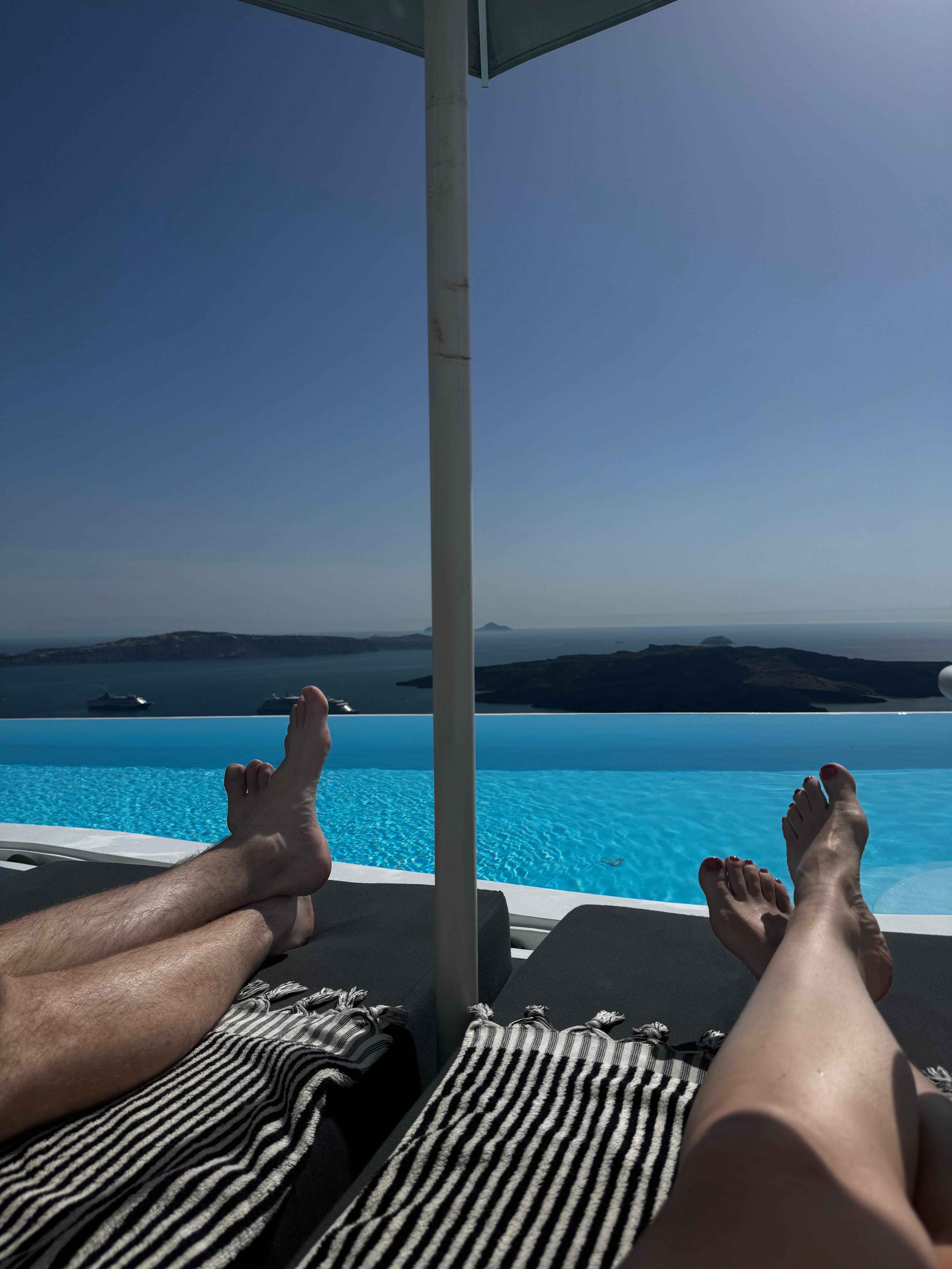 Infinity pool