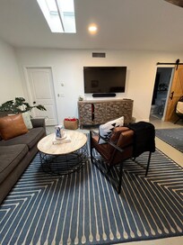 Living Room / TV / Dining