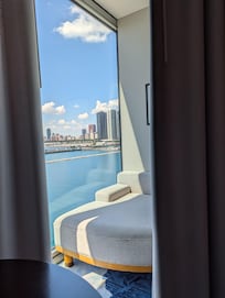 Little seat to comfortably check out the pier area.