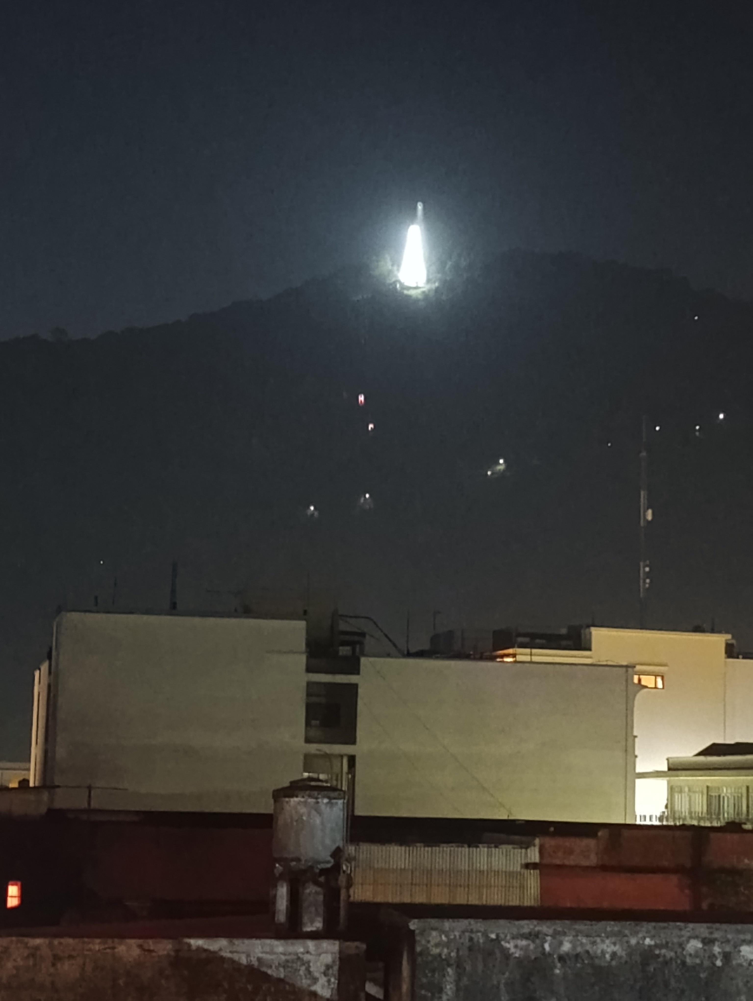 Una vista preciosa desde el balcón estábamos en cuarto piso y la vista panorámica muy bonita.