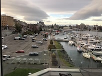 Close walk to everything