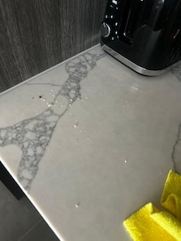 Dirty bench top