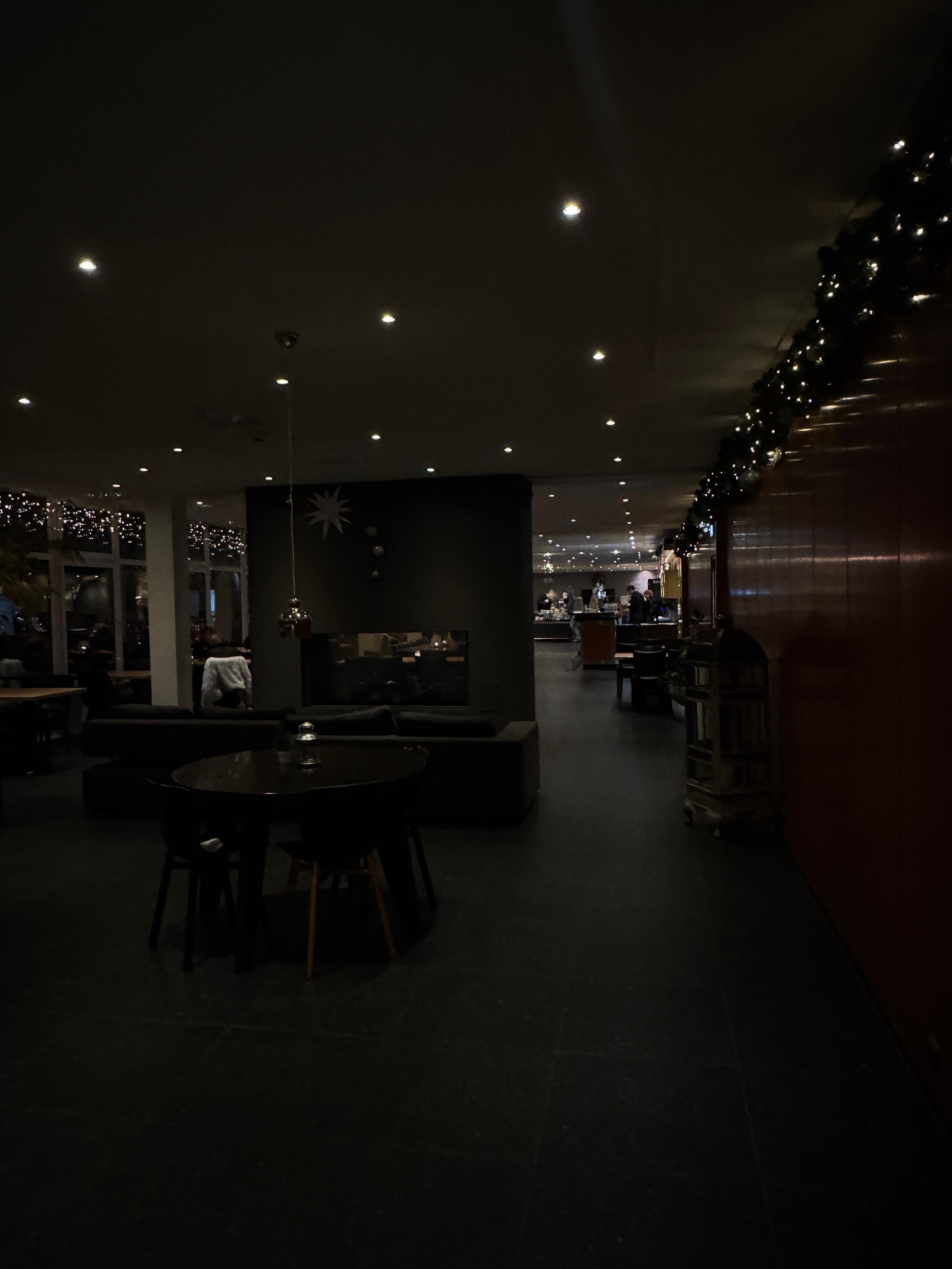 Essbereich + Aufenthaltsbereich war super schön weihnachtlich geschmückt. 