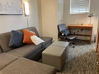 Great couch.
Desk chair did not rise high enough.