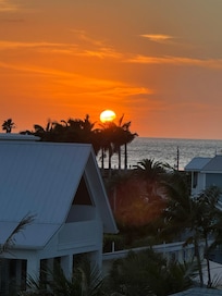 Beautiful views of the sunset from the rooftop!