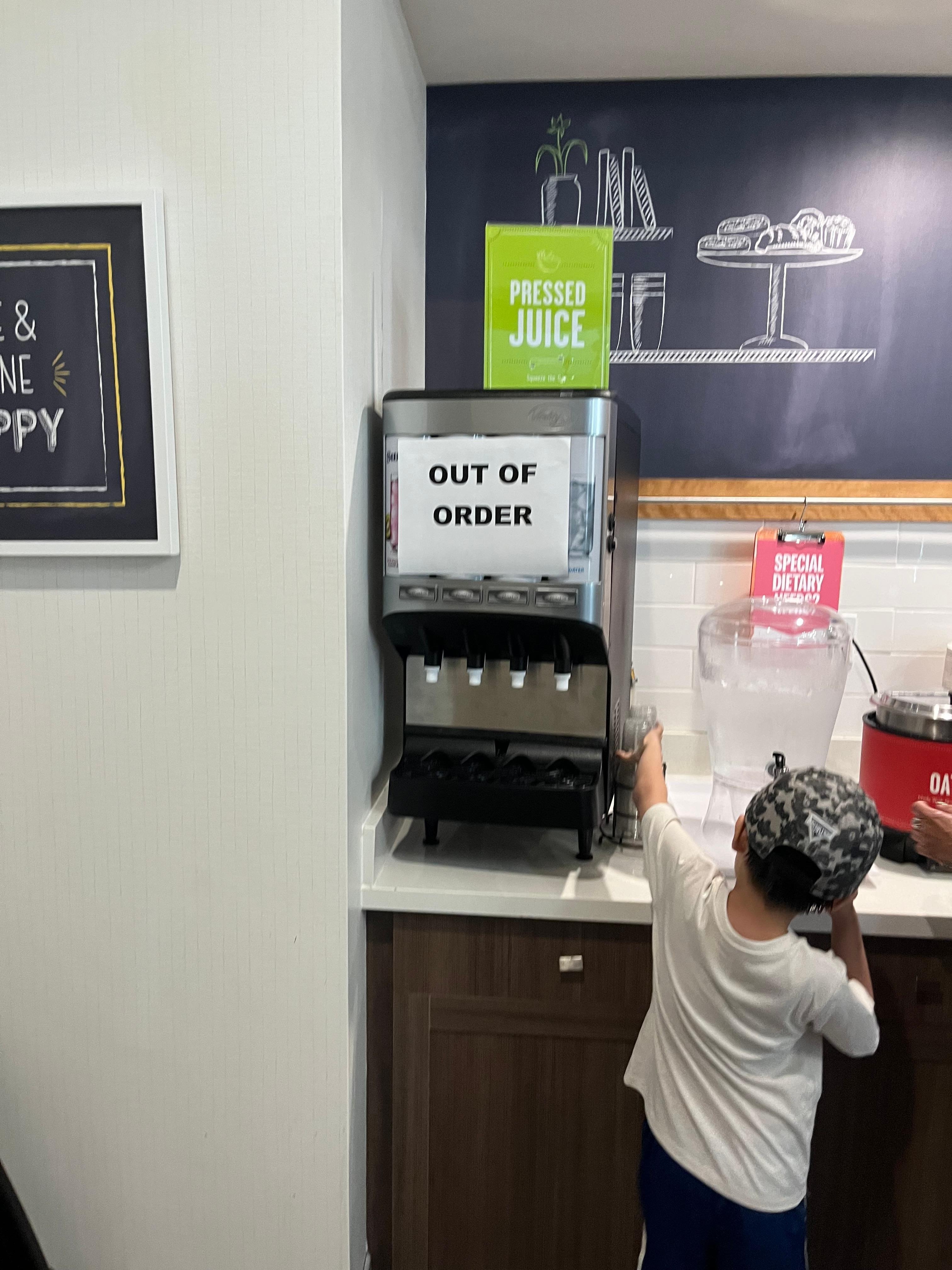 Breakfast 2/10 
Might want to fix that asap 