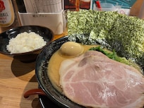 ホテル付近の人気ラーメン